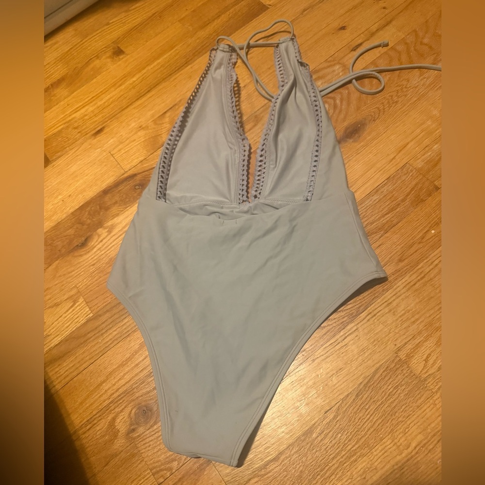 Aerie Gray Plunge Halter One Piece Swimsuit Size M - Picture 2 of 2